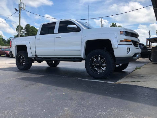 Tire Shop «Parker Tire & Service Center», reviews and photos, 1508 Gilmer Ave, Tallassee, AL 36078, USA