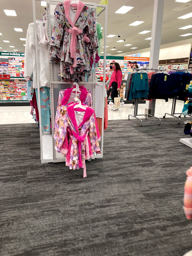 Department Store «Target», reviews and photos, 200 Mill Rd, Oaks, PA 19456, USA