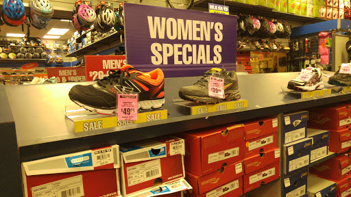 Sporting Goods Store «Big 5 Sporting Goods - Alameda», reviews and photos, 325 Park St, Alameda, CA 94501, USA