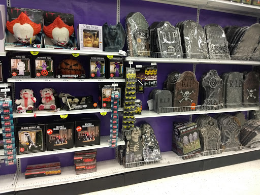 Shopping Mall «Central Plaza Shopping Center», reviews and photos, 2550 Central Park Ave, Yonkers, NY 10710, USA