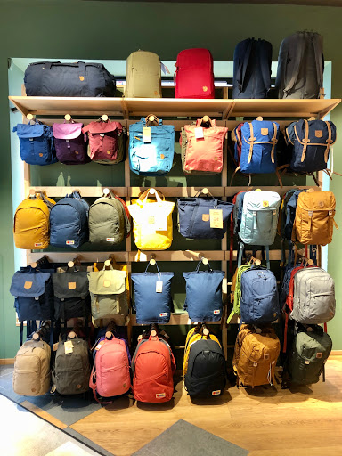 Stores to buy women's backpacks Oslo