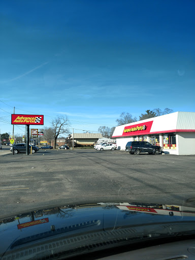 Auto Parts Store «Advance Auto Parts», reviews and photos, 3511 S Westnedge Ave, Kalamazoo, MI 49008, USA