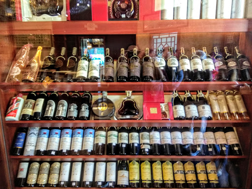 Shopping Mall «The District», reviews and photos, 2437 Park Ave, Tustin, CA 92782, USA