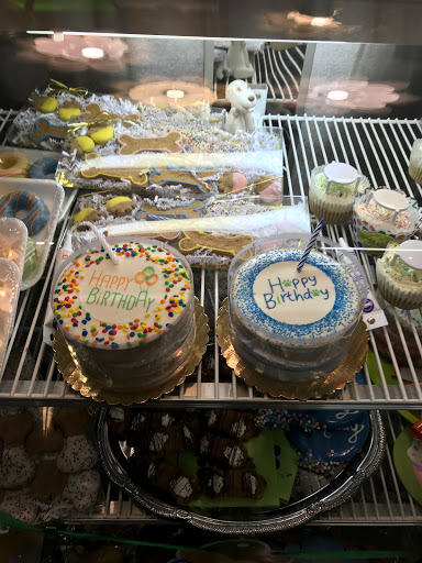 Pet Supply Store «Dog Bar», reviews and photos, 1684 Jefferson Ave, Miami Beach, FL 33139, USA