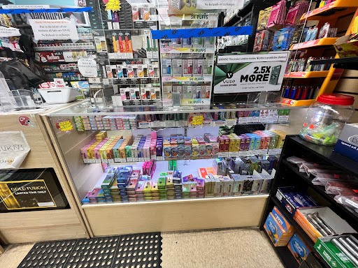 Tobacco Shop «Smokers Heaven KC», reviews and photos, 10145 Wornall Rd, Kansas City, MO 64114, USA