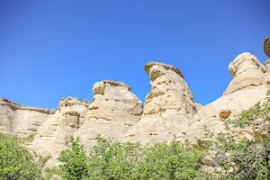 Writing-on-Stone Provincial Park image