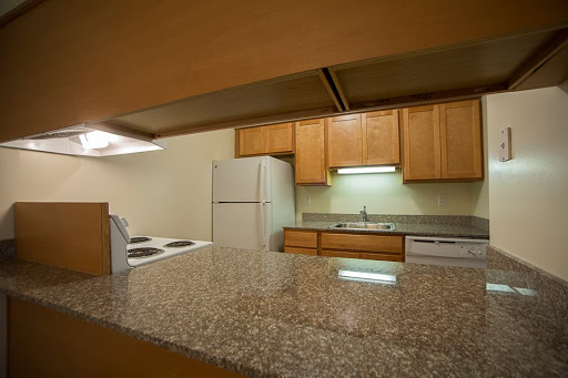 Woodland Villa Apartments image 10