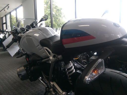 BMW Motorcycle Dealer «BMW Motorcycles of Escondido», reviews and photos, 499 N Hale Ave, Escondido, CA 92029, USA