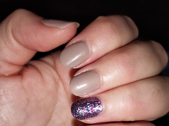 Silver Tip Nails