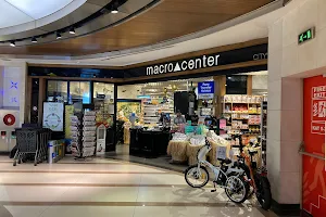 Macrocenter image