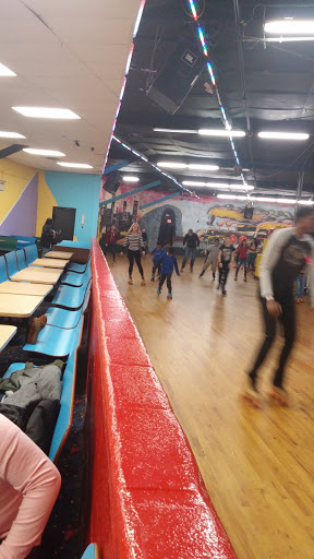 Roller Skating Rink «Rolling Thunder Skating Center», reviews and photos, 7017 Roosevelt Blvd, Philadelphia, PA 19149, USA