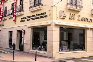 Centro Comercial El Zamorano image