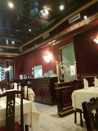 Atmosphère du Restaurant chinois Restaurant Le Singapour [Ventes A Emporter, Toulon] - n°7