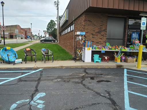 Discount Store «Dollar General», reviews and photos, 215 S Main St, Brownstown, IN 47220, USA