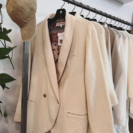 Consignment Shop «re•volve», reviews and photos, 103 SW 2nd St, Corvallis, OR 97333, USA