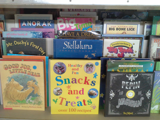 Used Book Store «Paperbacks Plus», reviews and photos, 108 E Davis St, Mesquite, TX 75149, USA