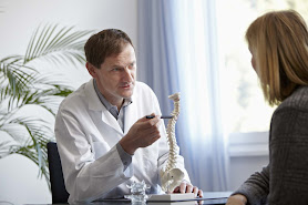 Praxis Spine Team AG PD Dr. Erich Kast & Dr. med. Christian Schneider, Neurochirurgie