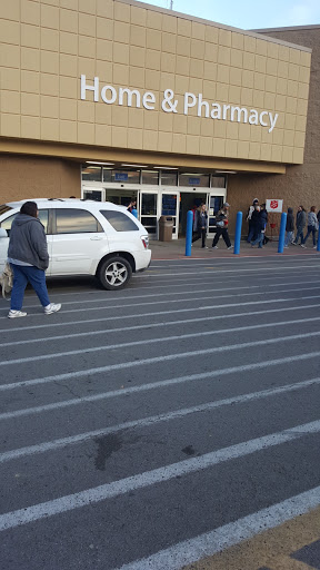 Department Store «Walmart Supercenter», reviews and photos, 100 Walmart Dr, Elizabethtown, KY 42701, USA
