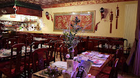 Atmosphère du Restaurant chinois Le Royal à Rochefort - n°6