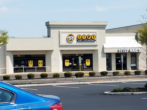 Dry Cleaner «ZIPS Dry Cleaners», reviews and photos, 1342 Bristol Pike Bristol Pike, Andalusia, PA 19020, USA