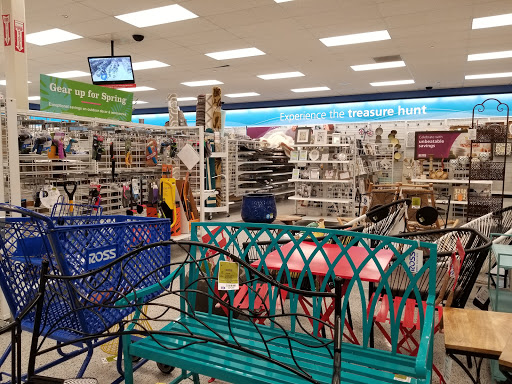 Clothing Store «Ross Dress for Less», reviews and photos, 3701 Truxel Rd, Sacramento, CA 95834, USA