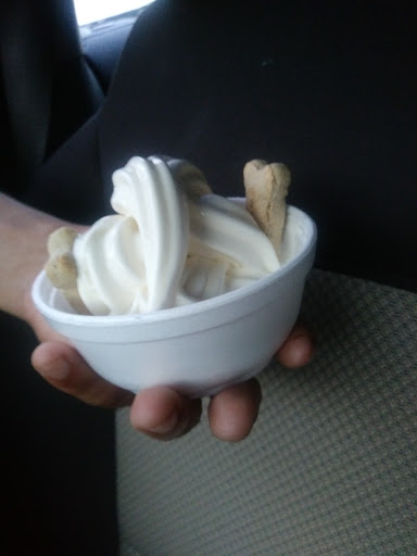 Drive-in Movie Theater «Rustic Drive in Theatre», reviews and photos, Louisquisset Pike, North Smithfield, RI 02896, USA