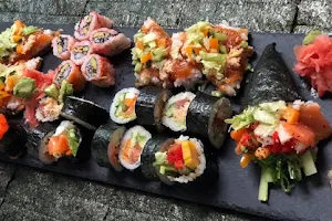 Marché D'Orient Sushi image