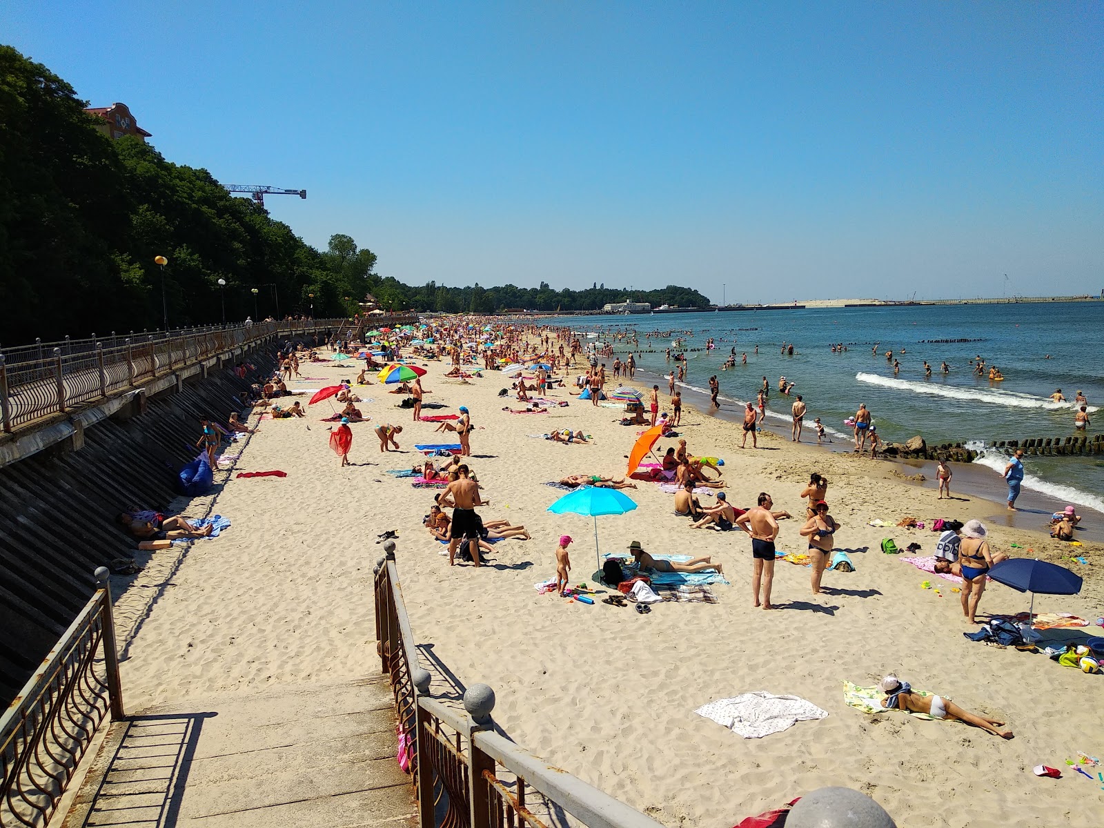 Foto von Pioneer Promenade mit beiger sand Oberfläche