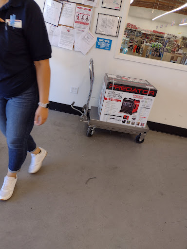 Hardware Store «Harbor Freight Tools», reviews and photos, 10765 Magnolia Ave #100, Riverside, CA 92505, USA