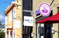 FedEx Office Print & Ship Center - Photo 7 - Car repair in Berkeley, CA, Berkeley