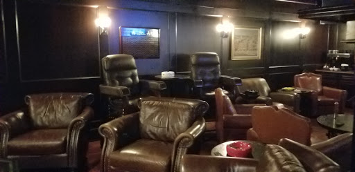 Tobacco Shop «Jenuwine Cigar Lounge», reviews and photos, 44791 Schoenherr Rd, Sterling Heights, MI 48313, USA