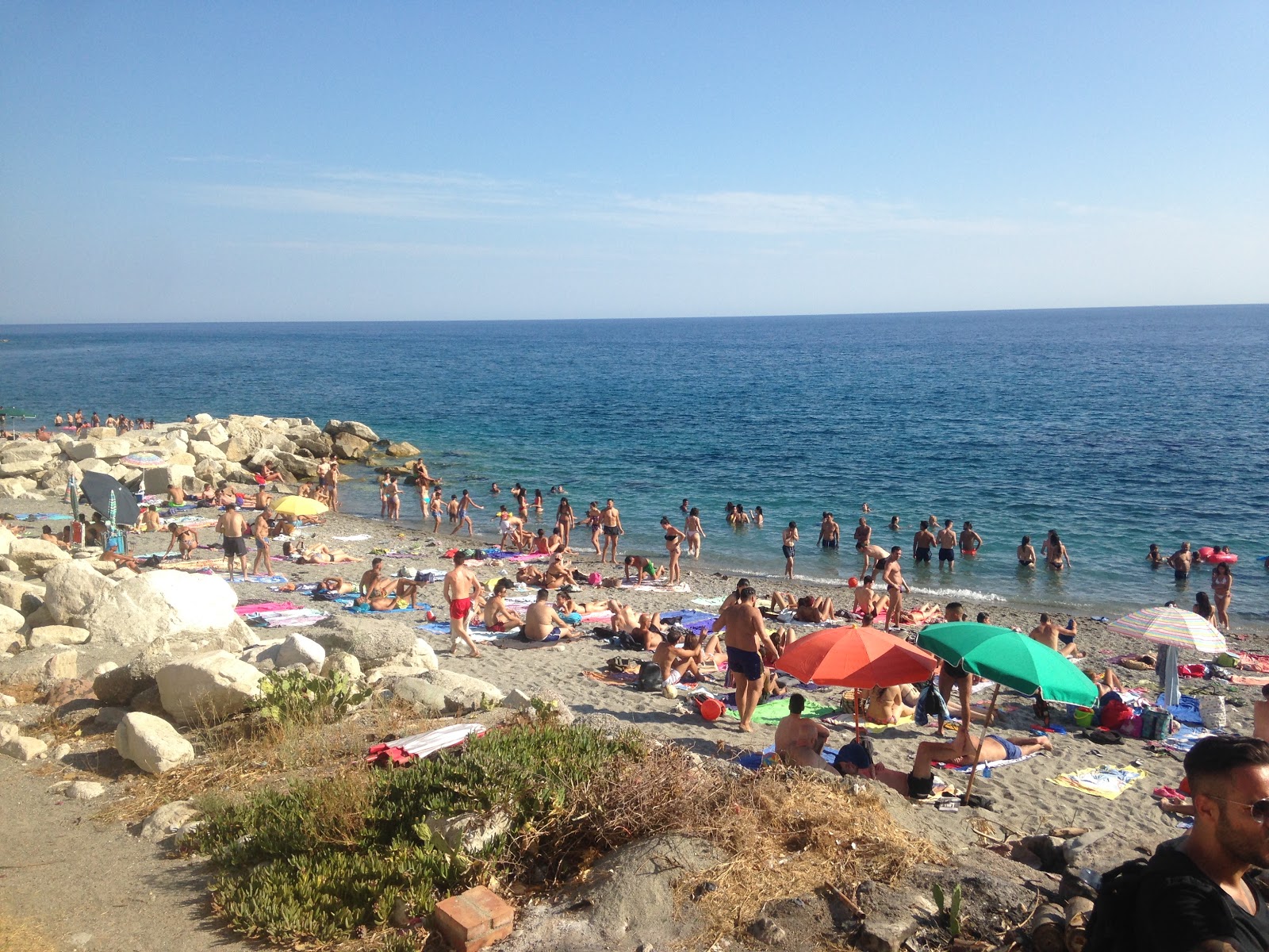 Spiaggia Calypso'in fotoğrafı mavi sular yüzey ile