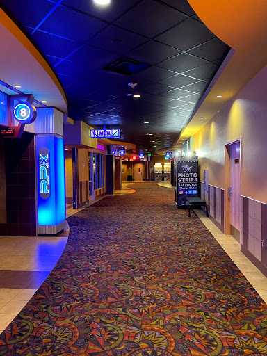 Movie Theater «Regal Cinemas The Landing 14 & RPX», reviews and photos, 900 N 10th Pl, Renton, WA 98057, USA