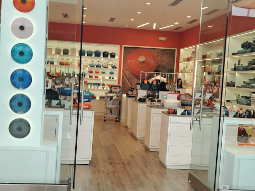 Shopping Mall «King of Prussia Mall», reviews and photos, 160 N Gulph Rd, King of Prussia, PA 19406, USA