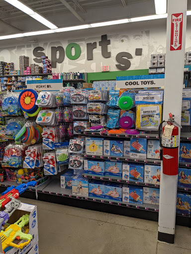 Variety Store «Five Below», reviews and photos, 781 Shoppes Blvd, North Brunswick Township, NJ 08902, USA