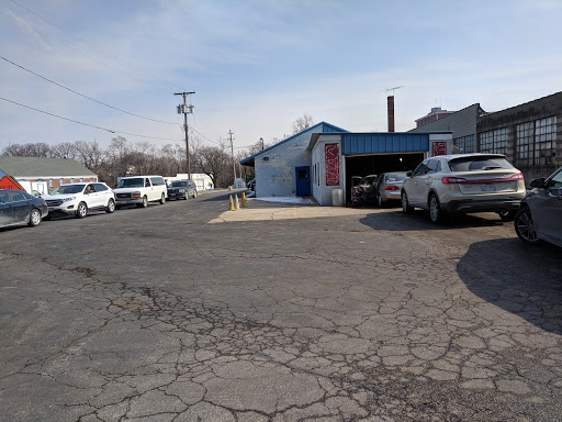 Car Wash «Quik-Way Auto Wash», reviews and photos, 144 E Bridge St, Elyria, OH 44035, USA