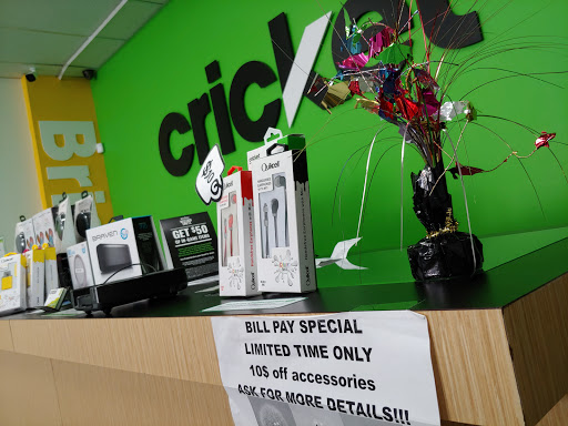 Cell Phone Store «Cricket Wireless Authorized Retailer», reviews and photos, 728 Farmington Ave, Bristol, CT 06010, USA