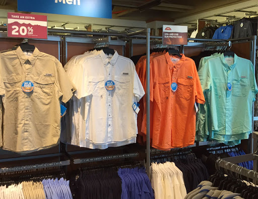 Sportswear Store «Columbia Sportswear Outlet Store at Prime Outlets Williamsburg», reviews and photos, 5711-37 Richmond Rd, Williamsburg, VA 23188, USA