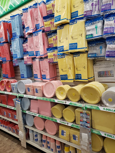 Dollar Store «Dollar Tree», reviews and photos, 7041 Brookfield Plaza, Springfield, VA 22150, USA