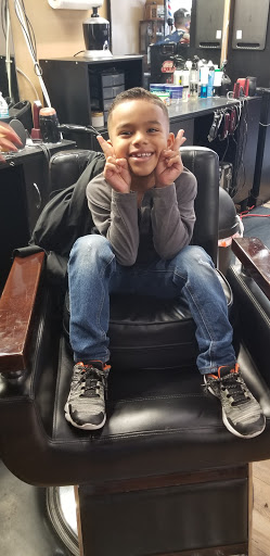 Barber Shop «Legit Cuts Barber Shop», reviews and photos, 206 N 2nd St, Fort Pierce, FL 34950, USA