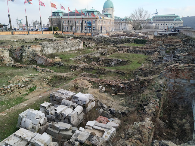 Értékelések erről a helyről: Budai vár romok és ásatások, Budapest - Múzeum