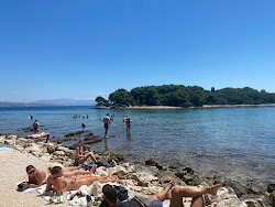 Hrvatska Plava Uvala'in fotoğrafı kirli temizlik seviyesi ile