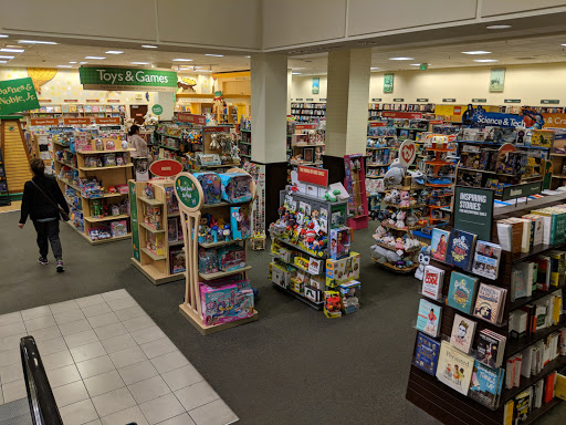 Barnes & Noble image