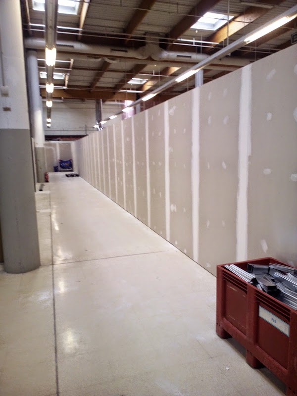 La Plana Techos Y Tabiques SL