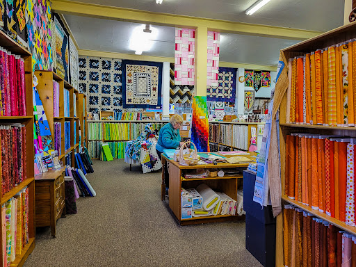 Quilt Shop «The Quilt Patch», reviews and photos, 112 N Evans St #5, Tecumseh, MI 49286, USA