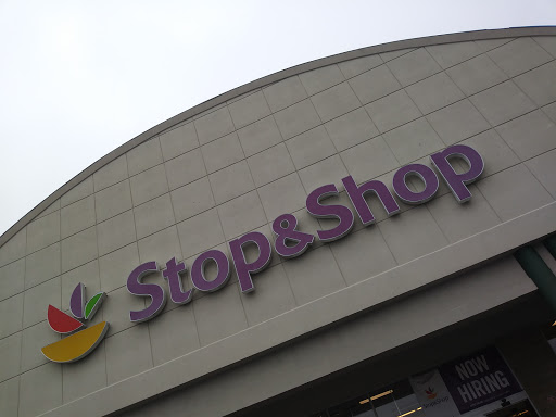 Grocery Store «Stop & Shop», reviews and photos, 625 Paterson Ave, Carlstadt, NJ 07072, USA