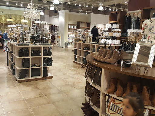 Fashion Accessories Store «Charming Charlie», reviews and photos, 600 Silks Run #1255, Hallandale Beach, FL 33009, USA