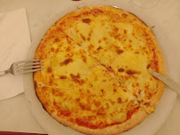 Plats et boissons du Pizzeria La Pizz à Saint-Amand-Montrond - n°2