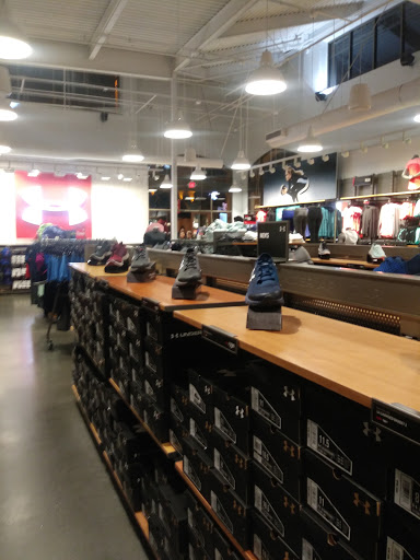 Clothing Store «Under Armour Factory House», reviews and photos, 100 Citadel Drive, Commerce, CA 90040, USA