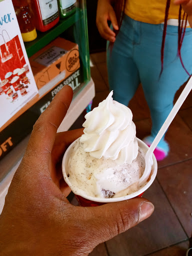 Ice Cream Shop «Cold Stone Creamery», reviews and photos, 1 Levee Way #2104, Newport, KY 41071, USA